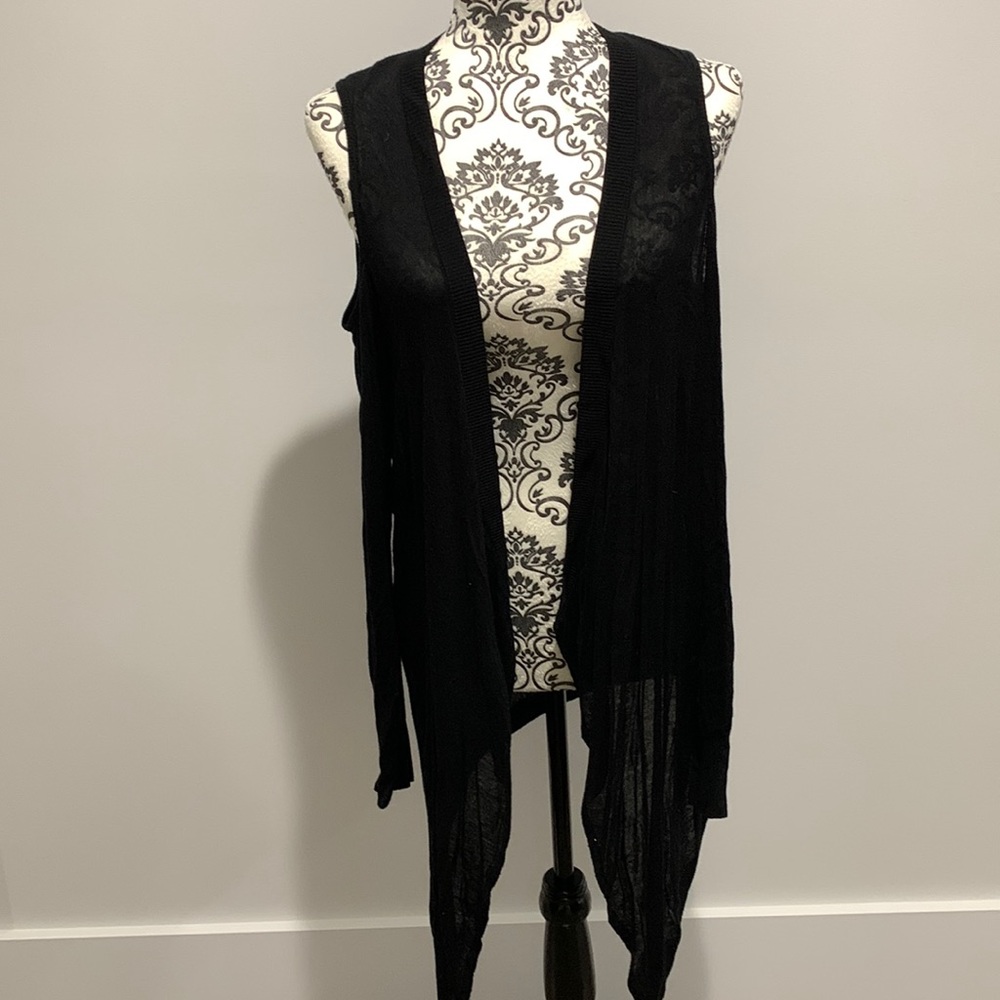 Torrid, black sweater with arm cutouts in the sleeve, size:2